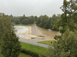 Předpověď se naplnila a říční hladiny stoupají. Třetí povodňový stupeň už přesáhla Malše, Černá, Otava i Blanice