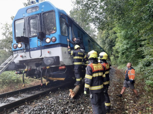 Počasí komplikuje dopravu na jihu Čech. Správa železnic zastavila provoz na Strakonicku