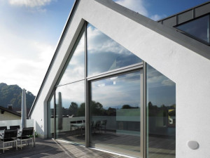 Již 30 let se v Českých Budějovicích vyrábějí izolační skla do vašich oken