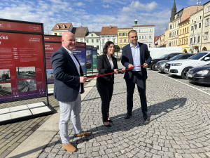 Výstava na náměstí mapuje 30 let novodobé městské energetiky