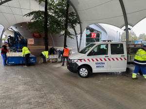 Lidé z FCC pomáhali bojovat s velkou vodou v Českých Budějovicích