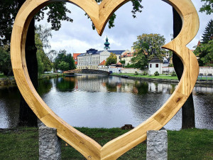 Studie ukázala možnou podobu mola v parku Háječek, posloužit by mohlo pro kotvení lodí i svatební obřady