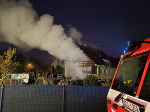 Hasiči zasahovali u požáru rodinného domu v Čimelicích na Písecku