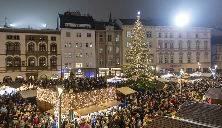 Koledy, Michal David či Kapitán Demo. Vánoční trhy v Olomouci nabídnou rozmanitý program