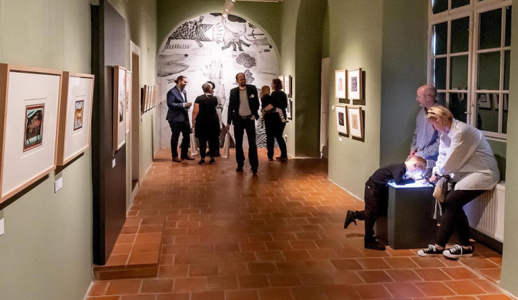 Český Krumlov vrátí sbírku ilustrací pro děti, vystavená by mohla být na zámku