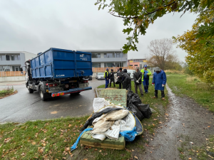 Bezdomovci pomohli uklidit Suché Vrbné