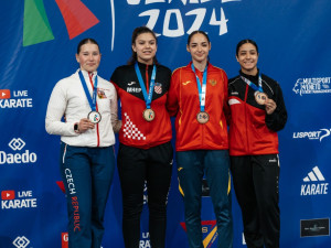 Úspěch pro Českou republiku. Karatistka Amálie Haková se stala vicemistryní světa