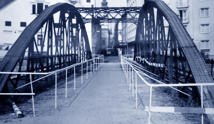 Železný most  most v roce 1988