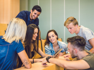 Maturanti a další zájemci o studium na Jihočeské univerzitě mohou začít podávat přihlášky