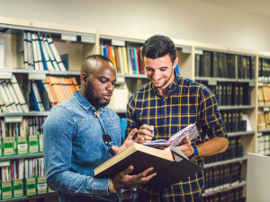 Maturanti a další zájemci o studium na Jihočeské univerzitě mohou začít podávat přihlášky