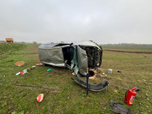 Děsivě vypadající nehoda na Táborsku se obešla bez vyprošťování, řidička je v péči lékařů