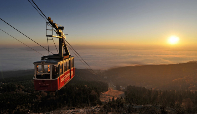 Liberec bude shánět firmu, jež mu pomůže s přípravou stavby lanovky na Ještěd