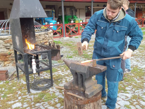 Odstartuj kariéru v Hněvkovicích. Výuční list a maturita na jednom místě