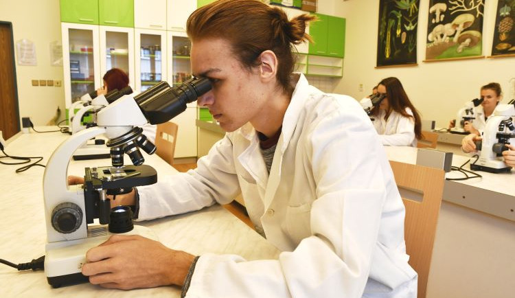 SOŠ ekologická a potravinářská ve Veselí nad Lužnicí je střední škola, která má nadregionální dosah a velmi zajímavé obory. Zve na Den otevřených dveří