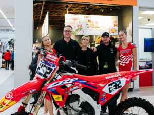 dan.kubat14@gmail.com +420774407608