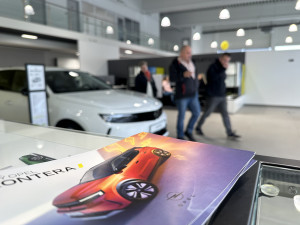 HS Auto otevřelo jedinou prodejnu Opel v Jihočeském kraji. Nabízí nejnovější modely všech kategorií, moderní design a přívětivý přístup