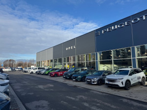 HS Auto otevřelo novou prodejnu Opel. Nabízí nejnovější modely, moderní design a přívětivý přístup