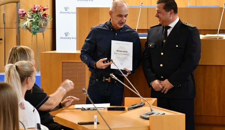 Hejtman Kuba obdržel Řád svatého Floriána za neutuchající podporu dobrovolných hasičů