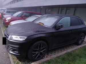 Policie zadržela skupinu, která v Česku nedanila zisky z taxislužeb. Stát připravila o 121 milionů