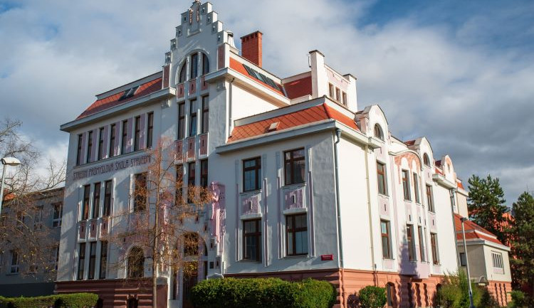 Střední škola, která Vašim dětem otevře dveře do světa stavebnictví a geodézie? Ano, máme, a v Jižních Čechách patří mezi nejlépe hodnocené a navštěvované školy