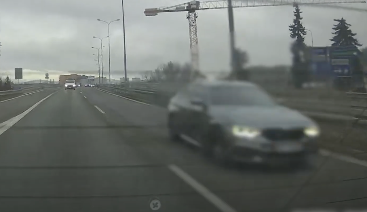 VIDEO: Mladý řidič na drogách letěl na osmdesátce skoro o stovku rychleji