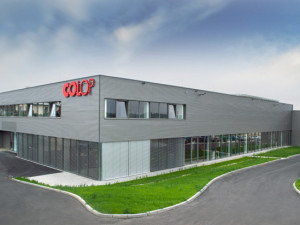 Nové vedení továrny na razítka přeje veselé Vánoce