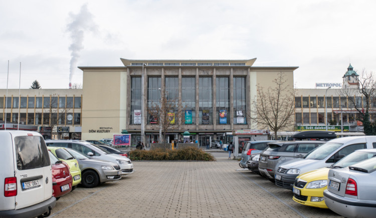 České Budějovice chtějí koupit dům Metropol. Vzniknout tam má zázemí pro divadlo