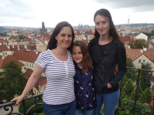 Věnovala se nemocným seniorům, teď sama potřebuje pomoc. Eva bojuje s agresivním nádorem na mozku