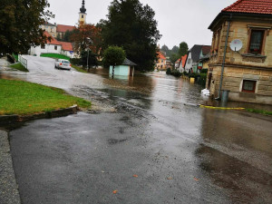 V Benešově nad Černou stále odstraňují následky zářijových povodní