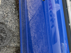 Desítky poškrábaných aut a škoda za milion a půl. Vandala policie dopadla