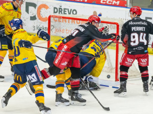 Z východu Čech s prázdnou, Hradec trestal v přesilových hrách