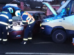 Dopravní nehoda čtyř aut uzavřela Štěpánovice, policie odklání dopravu