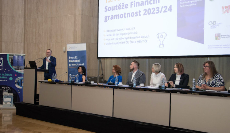 Vyznáte se v úvěrech a hypotékách? Zkuste si znalostní test