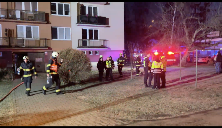 Viděl plameny a neváhal. Zdeněk Flachs pomohl z hořícího domu evakuovat desítky lidí