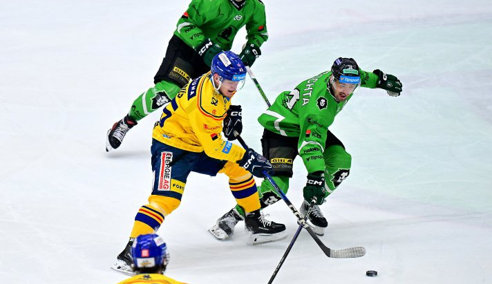 Motor se z Mladé Boleslavi vrací jako vítěz. Soupeře na jejich vlastním ledu porazil 5:3