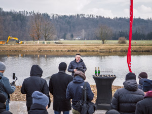 Hluboká spojuje břehy: Nová lávka přes Vltavu slibuje pohodlí pro pěší i cyklisty