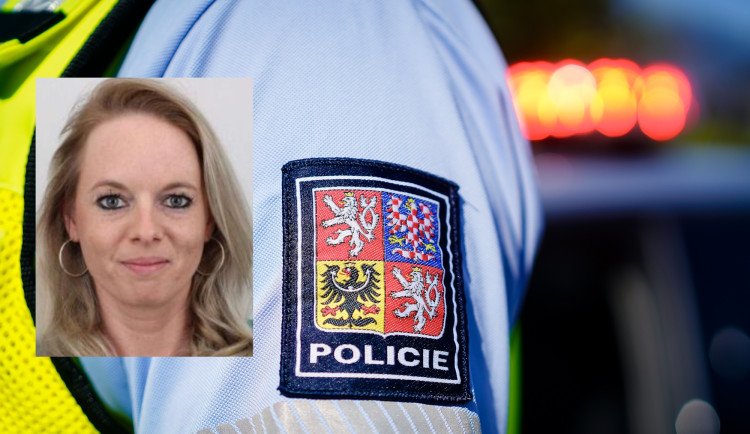 Žena se vyhýbá vězené. Pátrá po ní policie
