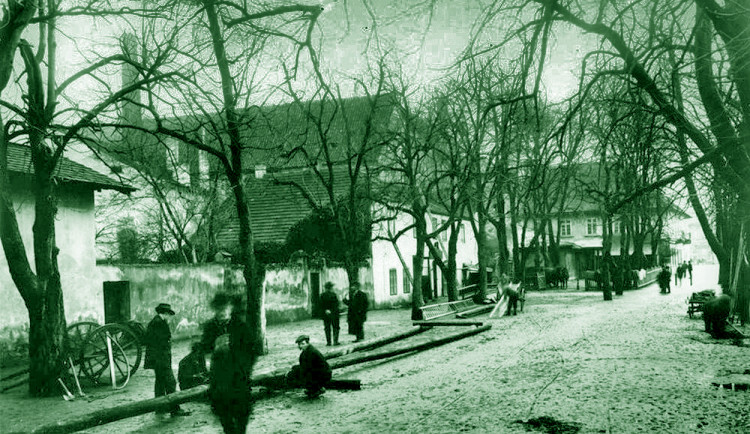 Zbouráním zástavby na pravém břehu Malše přišly Budějovice o další kus své historie