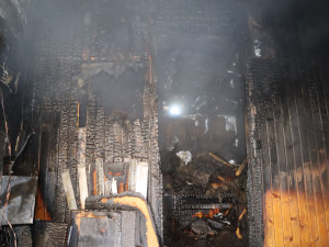 Rychlý zásah hasičů uchránil dům, kde začala hořet sauna