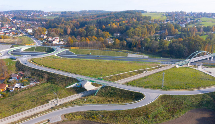 Obchvat Českých Budějovic na dálnici D3 denně využívá až 13.000 vozidel