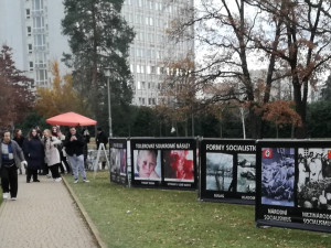 „Šokující a drastické." Kontroverzní akce pobouřila studenty i veřejnost