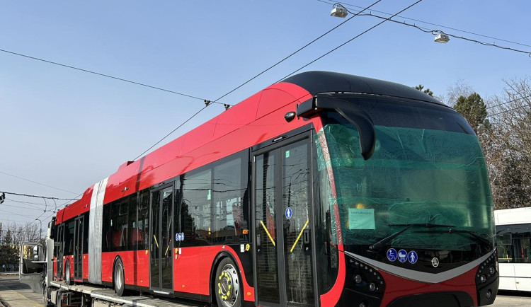 Dopravní podnik v Budějcích obnoví autobusy i technologie za 775 milionů korun