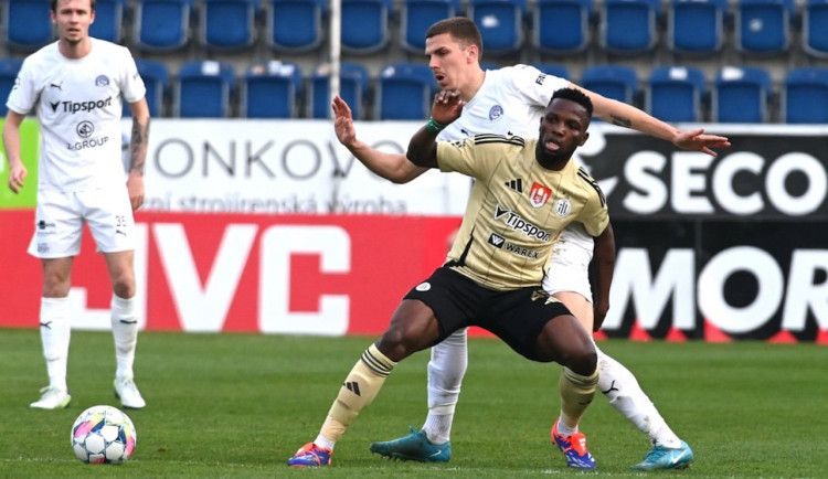 Fotbalisté Slovácka zdolali doma České Budějovice 2:1 a na jaře poprvé vyhráli
