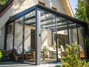 Zimní zahrady jsou čím dál oblíbenější. Výhodou je jejich široké využití, říká majitel soběslavské firmy