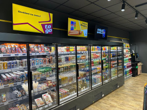 Nová automatizovaná prodejna 24/7 PONT to go na vlakovém nádraží v Budějcích