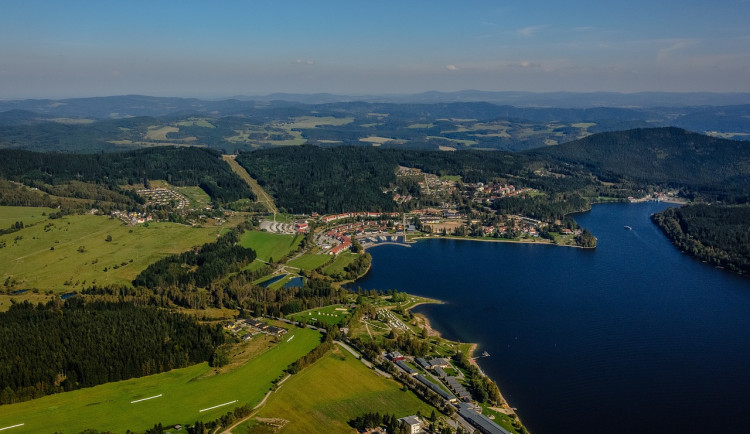 Developeři připravují u Lipna tři desítky projektů na stavbu rekreačních oblastí