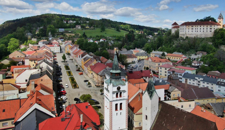 Vimperský úřad by se mohl do plného provozu po kyberútoku dostat do konce týdne