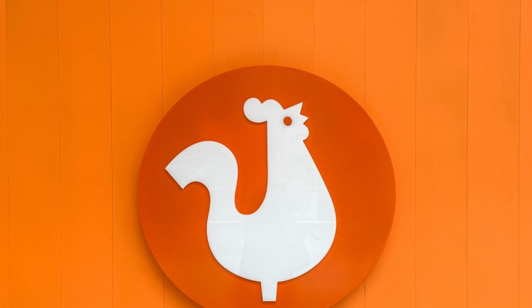 Popeyes slavnostně otevře v IGY 1. dubna v 10 hodin. Prvních 100 Chicken Sandwichů bude zdarma