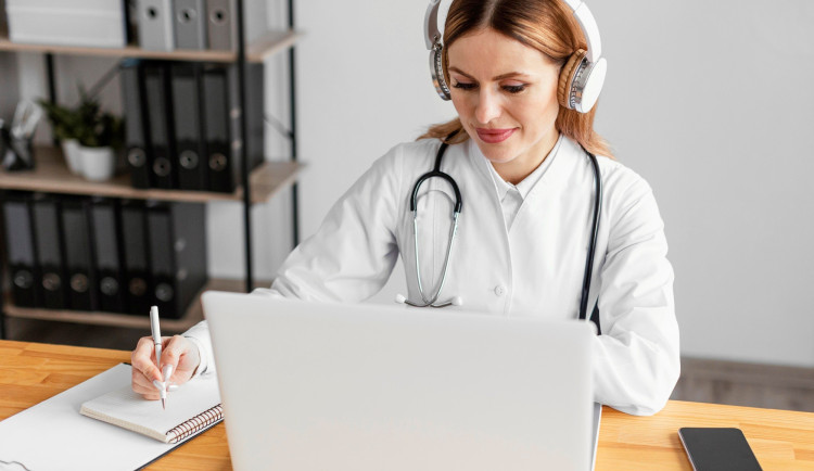 Online Jihočeská pohotovost pomáhá tisícům Jihočechů – pohodlně, rychle a zdarma