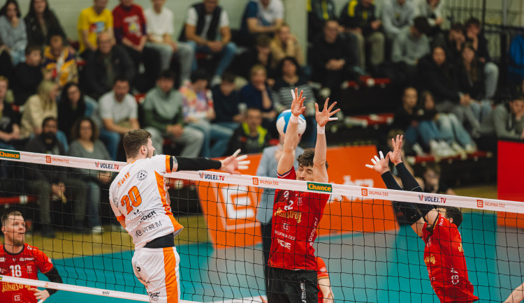 Jihostroj prohrál ve Varech. Semifinále pokračuje ve čtvrtek doma